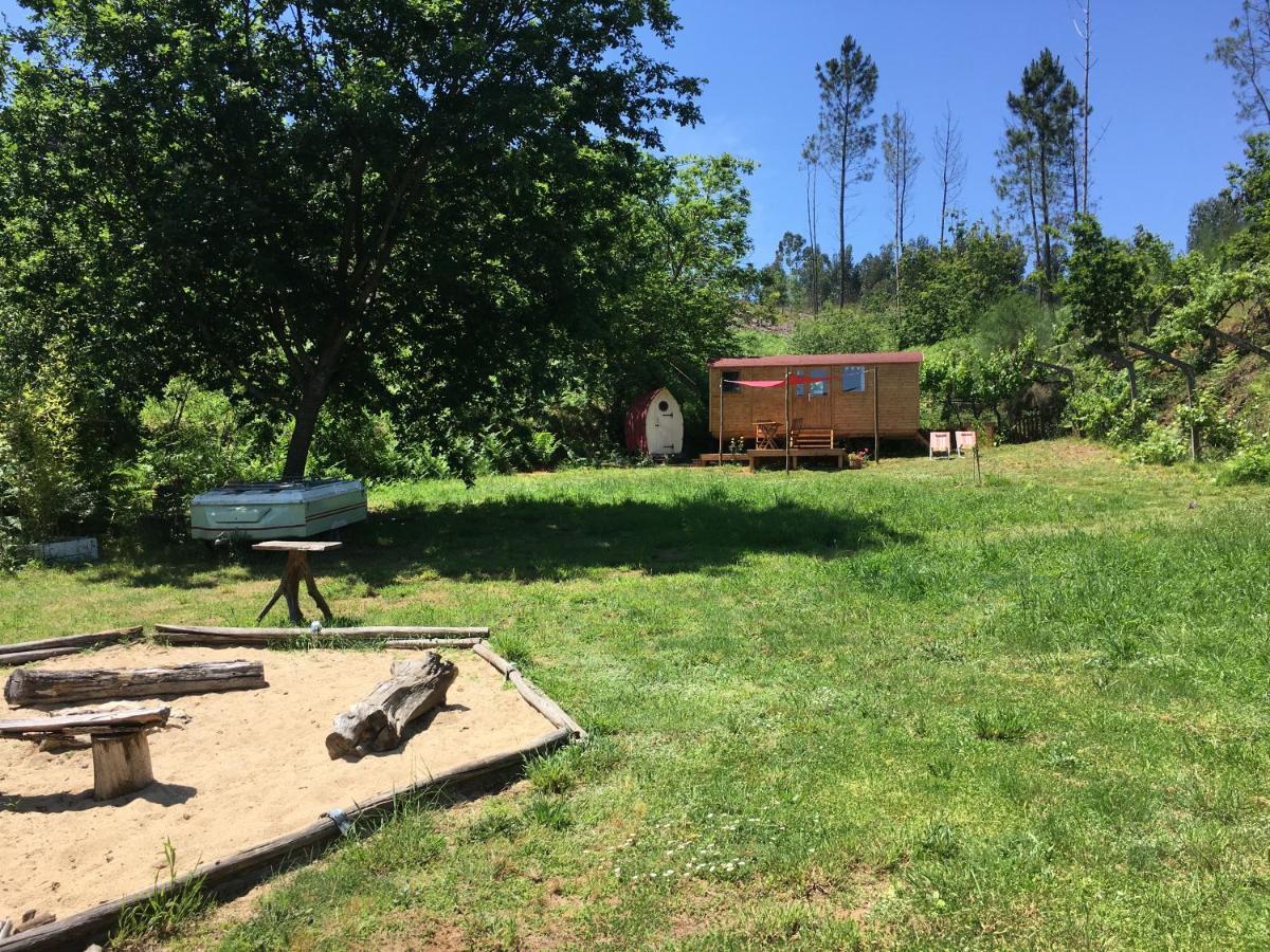 Rosa The Cosy Cabin - Gypsy Wagon - Shepherds Hut, River Views Off-Grid Eco Living Pedrogao Grande Extérieur photo